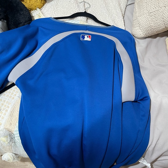 Los Angeles Dodger Medium Sweater - Picture 2 of 5